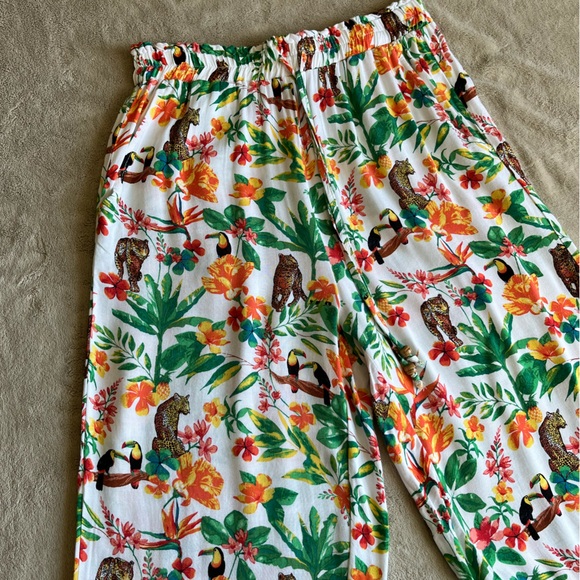Jane & Delancey Tropical Print Wide Leg Palazzo Pants - Picture 4 of 12